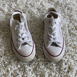 Converse low top white